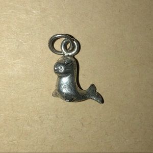 Seal pendant. No chain